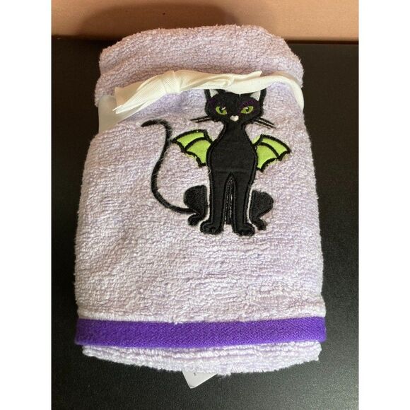Betsey Johnson Halloween Hand Towels Purple Vampire Bat Cat with Fangs - Picture 1 of 6